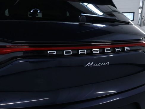 Used 2019 Porsche Macan image 9