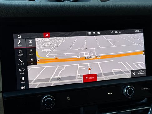 Used 2023 Porsche Macan image 20