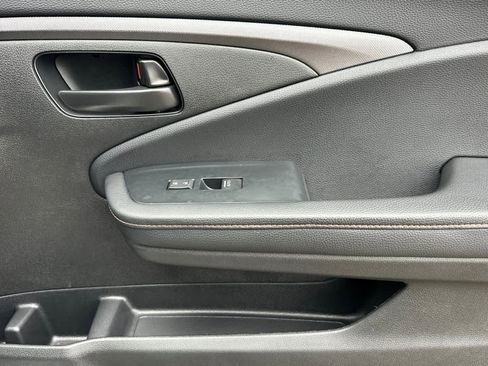 Certified 2022 Honda Passport TrailSport image 19