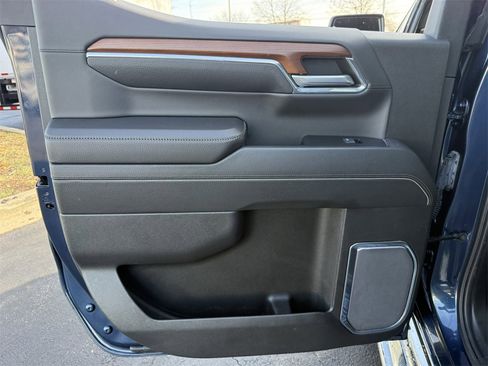 Certified 2023 GMC Sierra 1500 Denali image 32