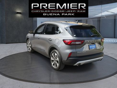 Used 2024 Ford Escape Platinum image 6