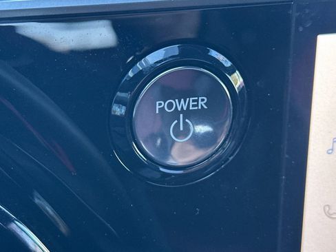 Used 2023 Lexus RX 500h F Sport image 29