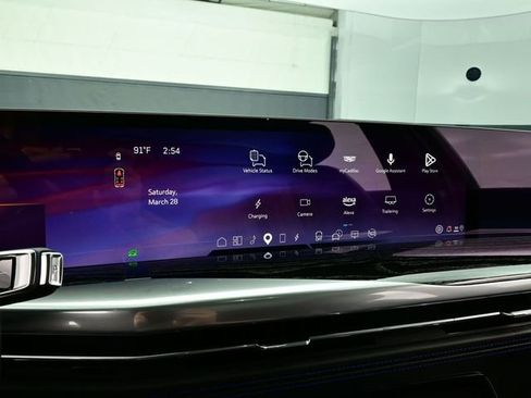 Used 2025 Cadillac Escalade IQ Sport 1 w/ Smart Trailering package image 9