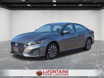 Used 2023 Nissan Altima 2.5 SV