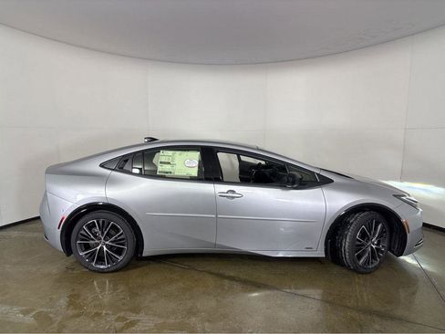 New 2026 Toyota Prius Limited image 17