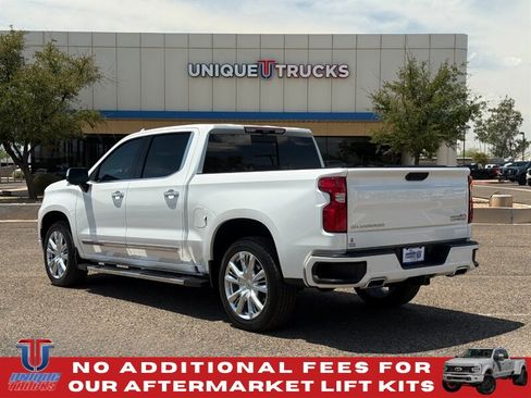 Used 2022 Chevrolet Silverado 1500 High Country w/ Technology Package RWD image 9