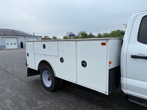 Used 2024 Ford F550 4x4 Crew Cab Super Duty w/ XLT Value Package image 30