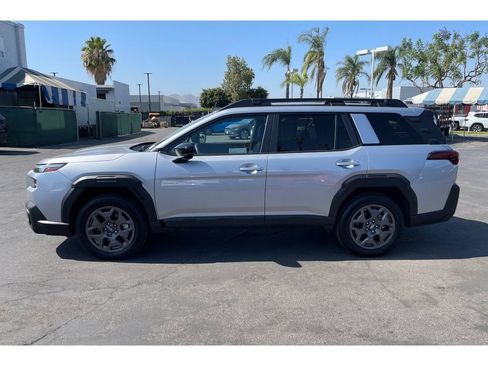Certified 2026 Subaru Outback Premium AWD/4WD image 2