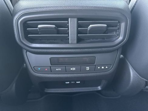 New 2025 Honda Pilot Touring image 15