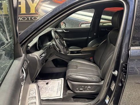 Used 2024 Hyundai Palisade Calligraphy image 4