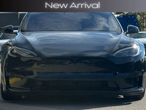 Used 2023 Tesla Model S Plaid image 1