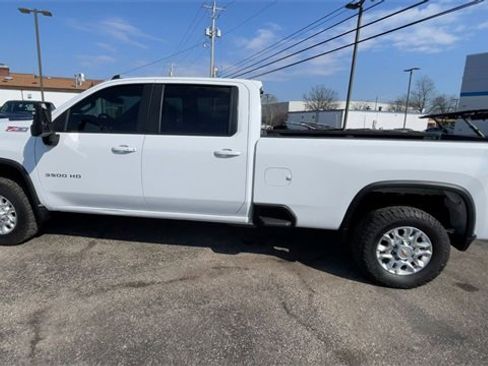 Used 2024 Chevrolet Silverado 3500 LT w/ Safety Package image 7