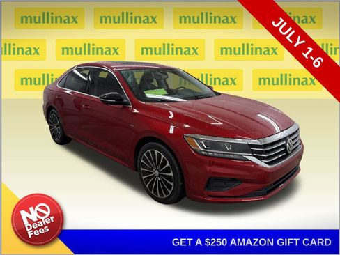 Used 2022 Volkswagen Passat 2.0T FWD image 1