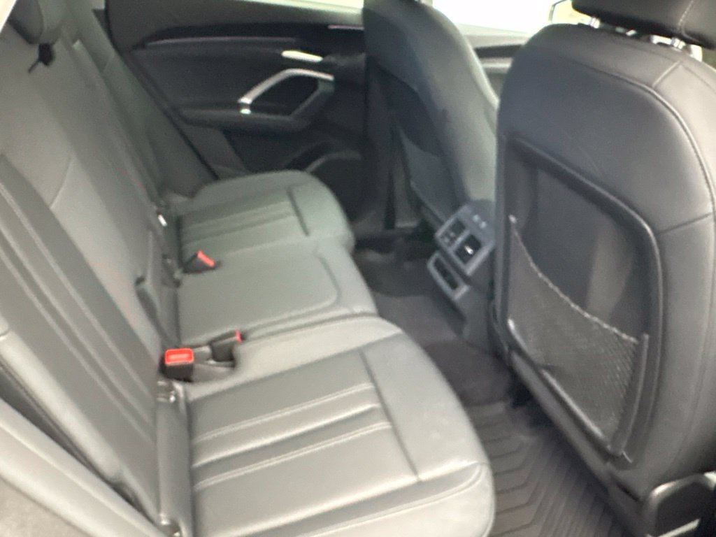 Used 2025 Audi Q5 Premium w/ Convenience Package AWD/4WD image 29