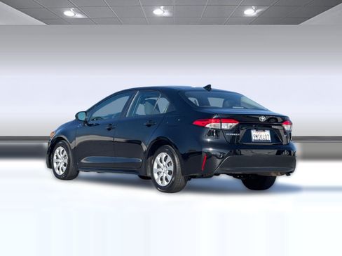 Used 2024 Toyota Corolla LE FWD image 3