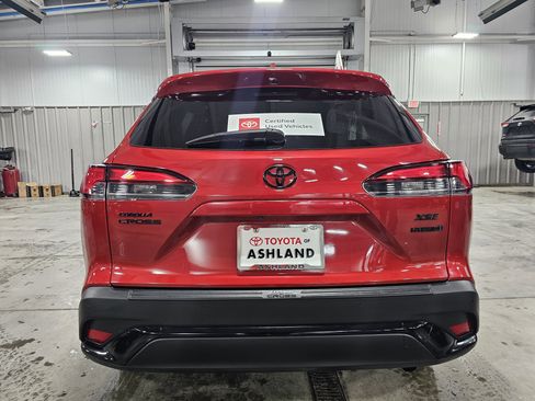 Certified 2023 Toyota Corolla Cross XSE w/ Convenience Package image 6