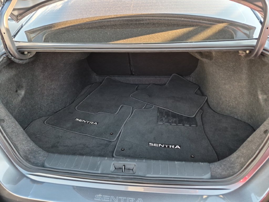 Certified 2025 Nissan Sentra SR w/ SR Premium Package FWD image 30