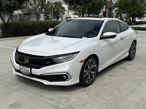 Used 2020 Honda Civic Touring image 7