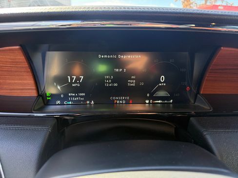 Used 2019 Lincoln Navigator Reserve image 19