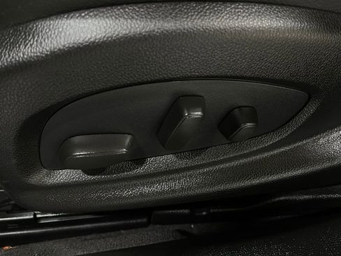 Used 2016 Chevrolet Impala LT image 14