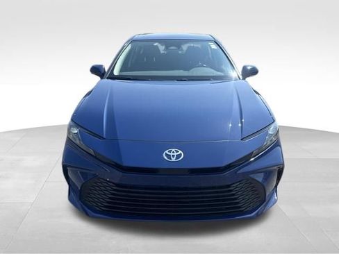 Used 2026 Toyota Camry LE FWD image 8