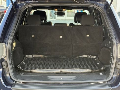 Used 2017 Jeep Grand Cherokee Laredo w/ Quick Order Package 23E image 22