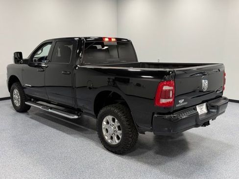 Used 2024 RAM 2500 Laramie AWD/4WD image 9
