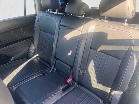 Certified 2024 Volkswagen Tiguan SE R-Line image 13