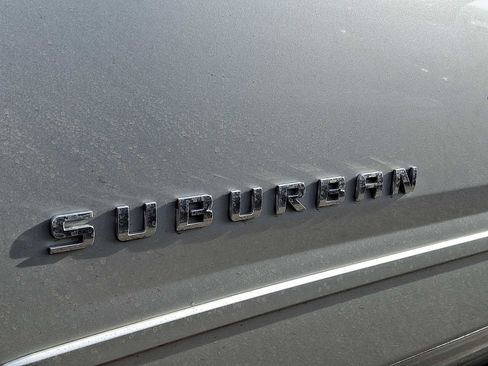 Certified 2019 Chevrolet Suburban Premier image 6