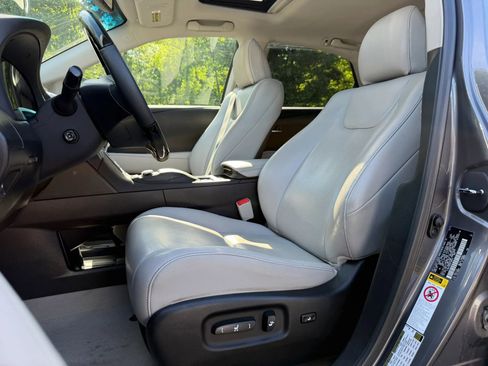 Used 2013 Lexus RX 350 AWD w/ Navigation Pkg image 11