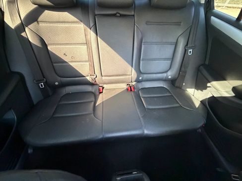 Used 2013 Volkswagen Jetta SE FWD image 16