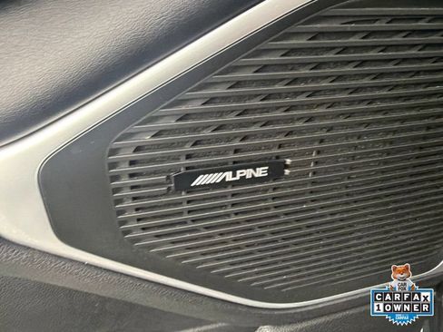 Used 2024 Jeep Wagoneer Series II w/ Flexible Seating Group RWD image 8