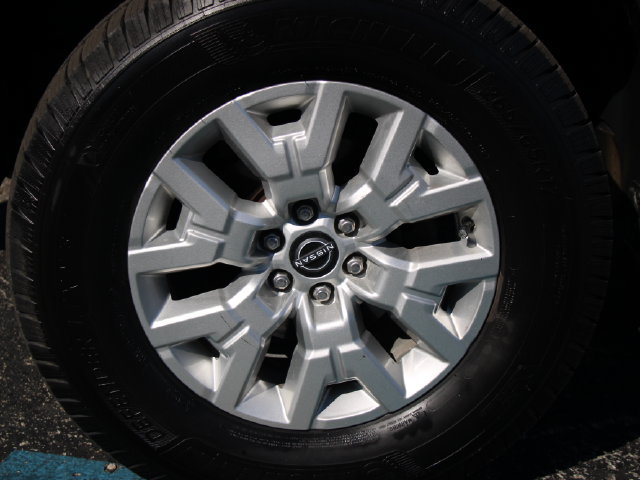 Certified 2023 Nissan Frontier SV w/ SV Convenience Package AWD/4WD image 13