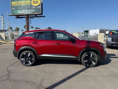 New 2026 Nissan Kicks SR w/ SR Premium Package image 7