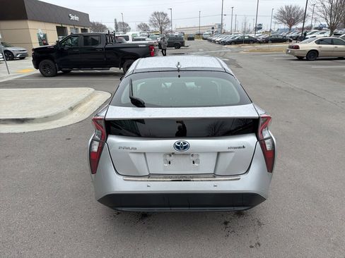 Used 2017 Toyota Prius Two w/ Prius Two Safety Plus Package image 9