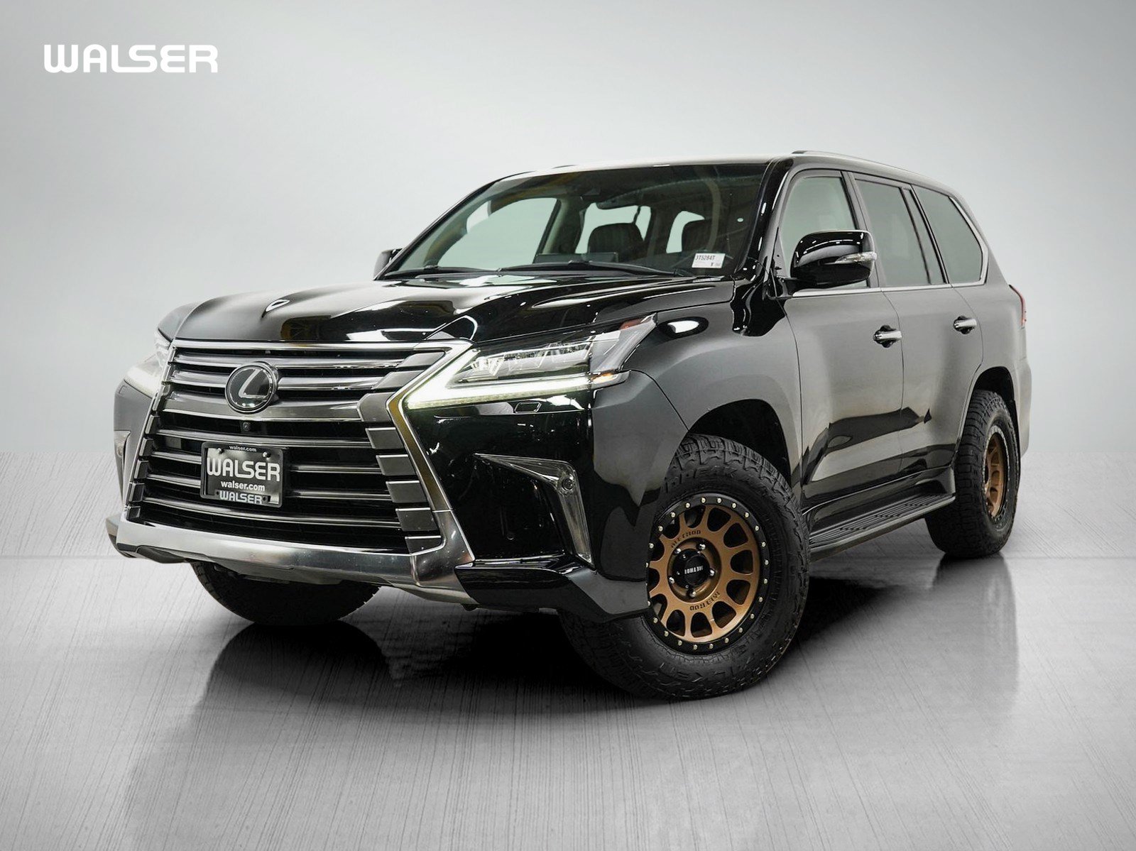 Used 2018 Lexus LX 570 4WD image 1