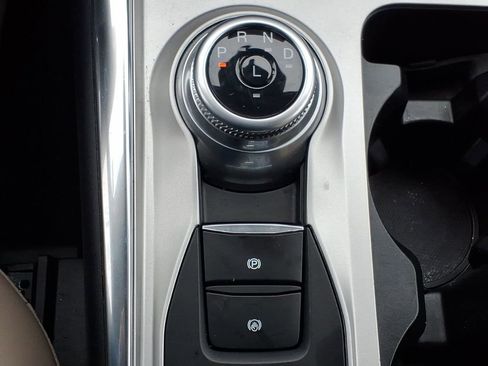 Used 2023 Ford Explorer XLT w/ Equipment Group 202A image 18