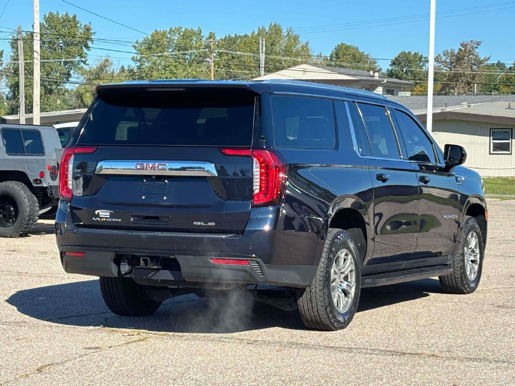 Used 2022 GMC Yukon XL SLE w/ Gmc Pro Safety Plus Package AWD/4WD image 30