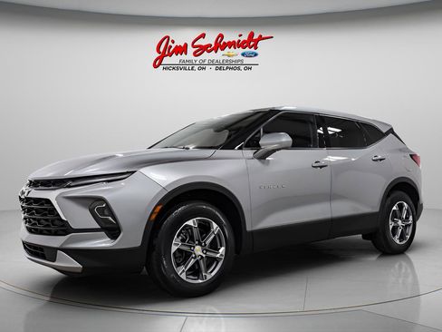 Used 2023 Chevrolet Blazer LT w/ Driver Confidence Package image 3