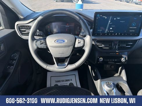 Used 2024 Ford Escape Active w/ Tech Pack #1 AWD/4WD image 13