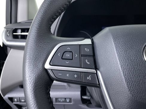 Used 2022 Toyota Sienna XLE FWD image 26
