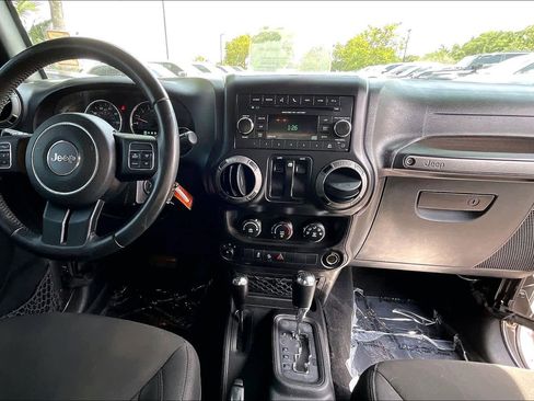 Used 2016 Jeep Wrangler Sport w/ Quick Order Package 24S AWD/4WD image 15