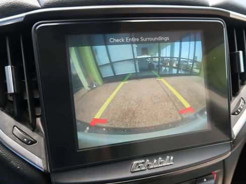Used 2020 Maserati Ghibli RWD image 39