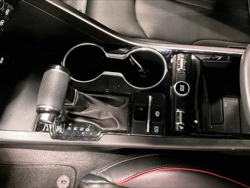 Used 2022 Kia K5 GT FWD image 17