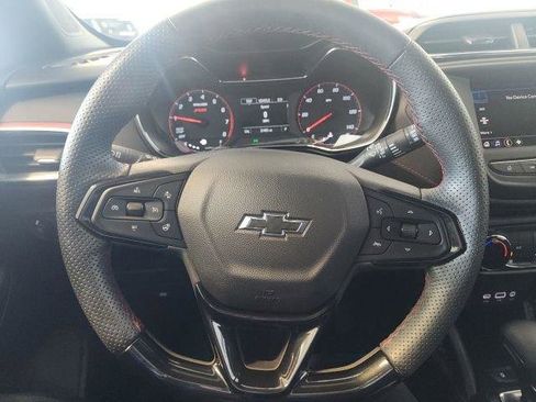 Used 2023 Chevrolet TrailBlazer RS FWD image 20