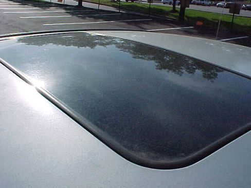 Used 2003 Hyundai Elantra GLS image 5