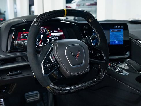 Used 2025 Chevrolet Corvette Z06 image 10