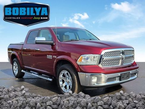 Used 2017 RAM 1500 Laramie w/ Convenience Group AWD/4WD image 2