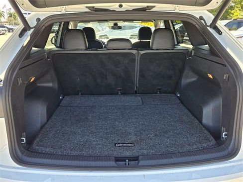 Used 2021 Volkswagen Atlas Cross Sport SEL image 14