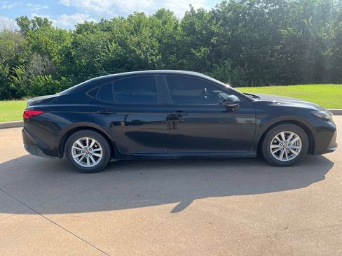 Used 2025 Toyota Camry LE w/ Convenience Package FWD image 6